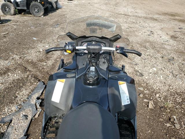 2BPSUEGB1GV000257 - 2016 SKI DOO MXZ BLACK photo 5