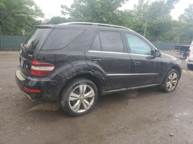 4JGBB8GB1AA589267 - 2010 MERCEDES-BENZ ML 350 4MATIC BLACK photo 3
