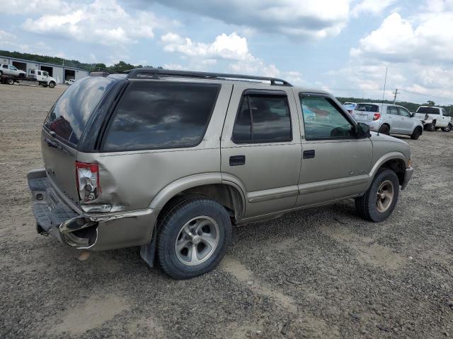 1GNCS13W02K101244 - 2002 CHEVROLET BLAZER TAN photo 3