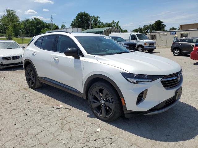 LRBFZPR49PD067146 - 2023 BUICK ENVISION ESSENCE Սպիտակ լուսանկար 4