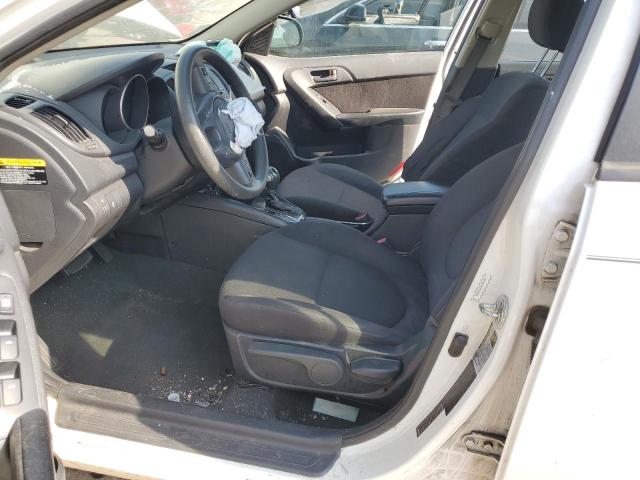 KNAFU4A25C5555181 - 2012 KIA FORTE EX WHITE photo 7
