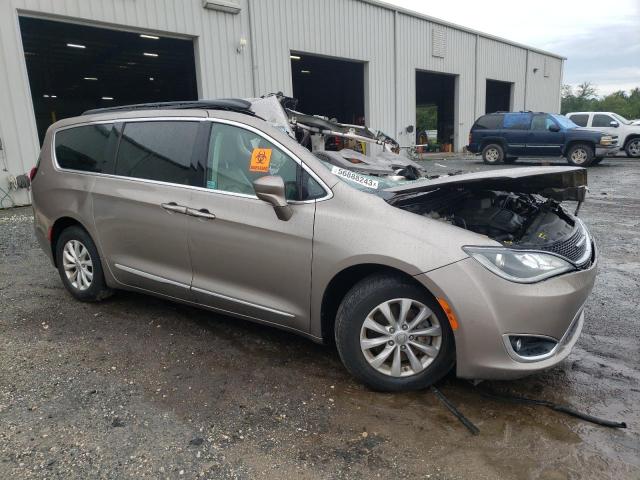 2C4RC1BG2HR654255 - 2017 CHRYSLER PACIFICA TOURING L TAN photo 4