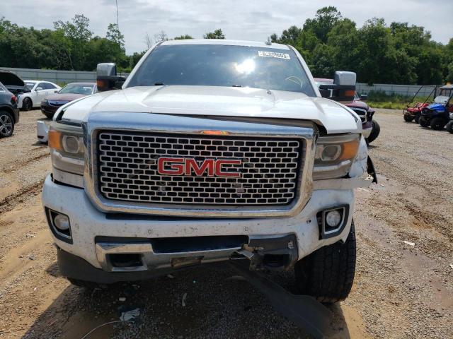 1GT12UE80GF242248 - 2016 GMC SIERRA K2500 DENALI WHITE photo 5