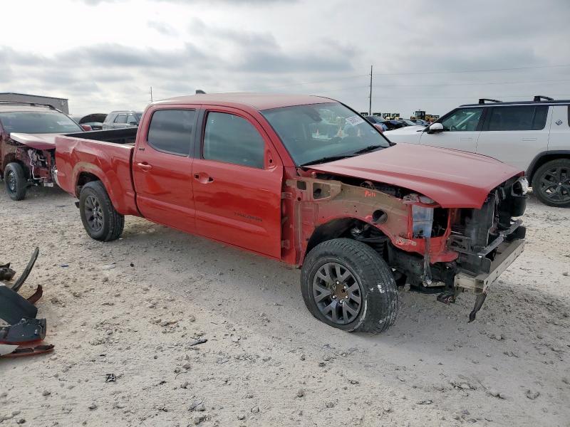 3TMBZ5DN4NM033492 - 2022 TOYOTA TACOMA DOUBLE CAB RED photo 4