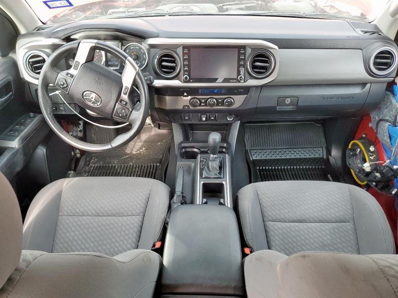 3TMBZ5DN4NM033492 - 2022 TOYOTA TACOMA DOUBLE CAB RED photo 8