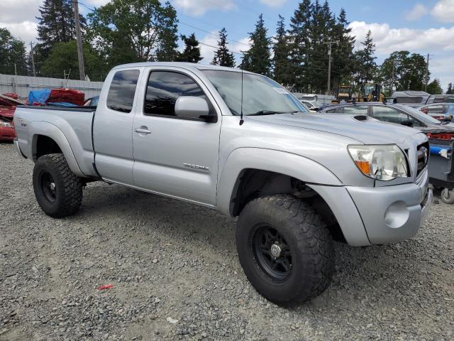 5TETU62N87Z424193 - 2007 TOYOTA TACOMA PRERUNNER ACCESS CAB SILVER photo 4