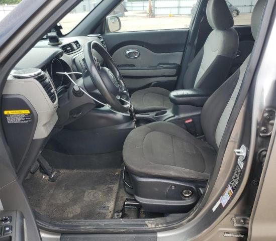 KNDJN2A27G7243789 - 2016 KIA SOUL GRAY photo 7