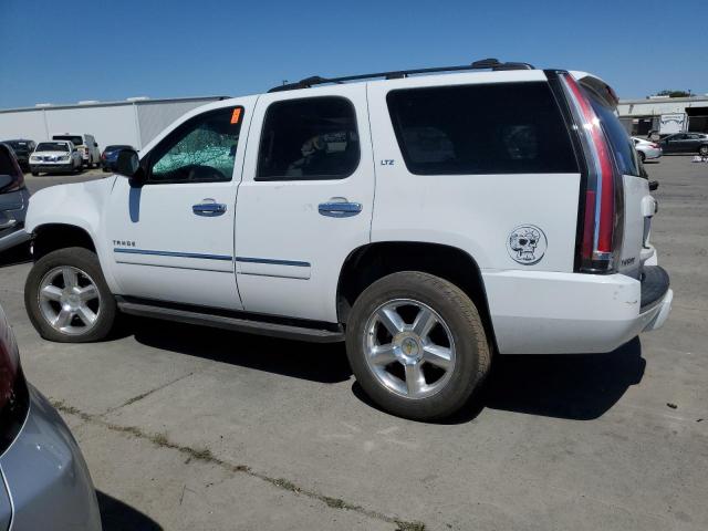 1GNSCCE0XBR350431 - 2011 CHEVROLET TAHOE C1500 LTZ WHITE photo 2