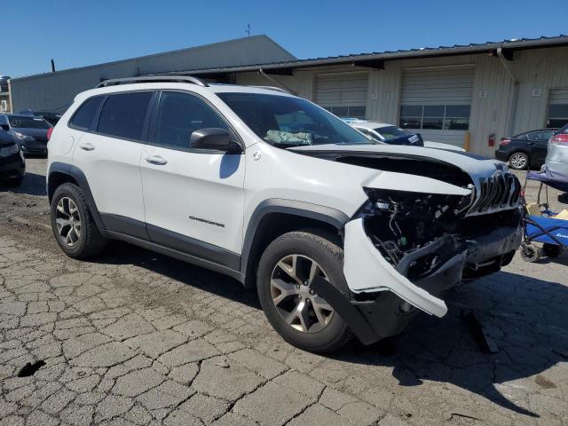 1C4PJMBB8HD214448 - 2017 JEEP CHEROKEE TRAILHAWK WHITE photo 4