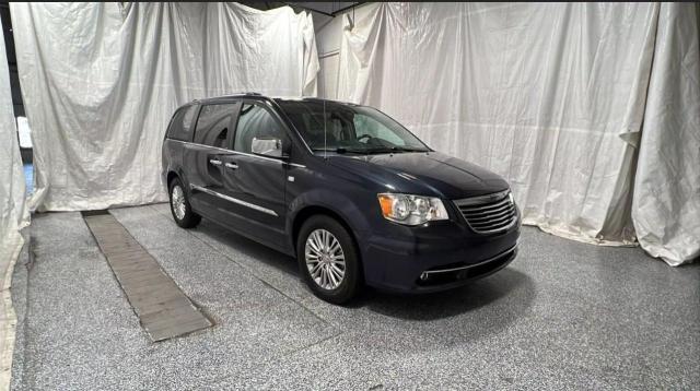 2C4RC1CG6ER252247 - 2014 CHRYSLER TOWN & COU TOURING L BLACK photo 1