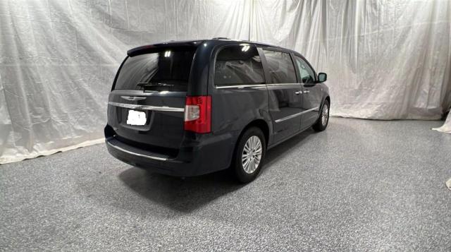 2C4RC1CG6ER252247 - 2014 CHRYSLER TOWN & COU TOURING L BLACK photo 4