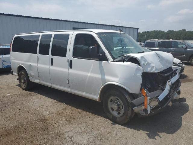 1GAZGPFG8H1201353 - 2017 CHEVROLET EXPRESS G3 LT WHITE photo 4