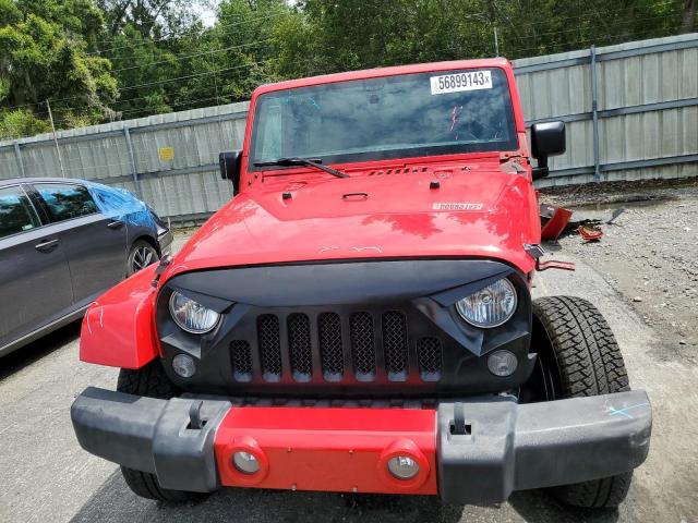 1C4AJWBG6GL125396 - 2016 JEEP WRANGLER SAHARA RED photo 5