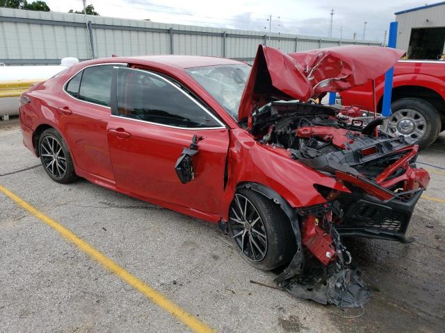 4T1G11AK4PU139662 - 2023 TOYOTA CAMRY SE NIGHT SHADE RED photo 4