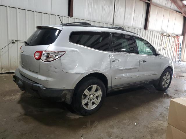 1GNLVFED0AS102358 - 2010 CHEVROLET TRAVERSE LT SILVER photo 3