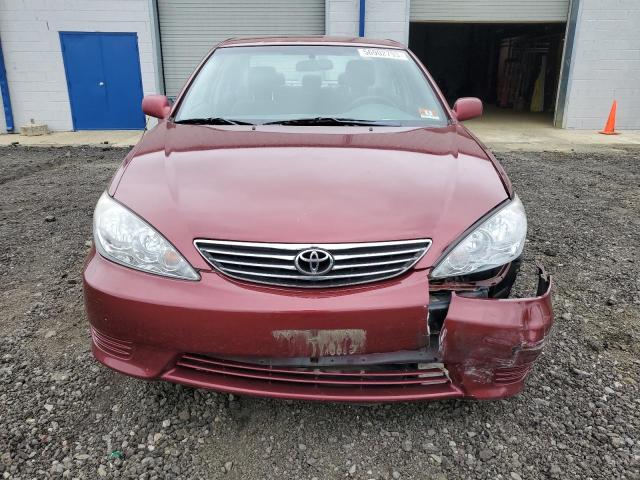 4T1BE32KX5U050930 - 2005 TOYOTA CAMRY LE RED photo 5