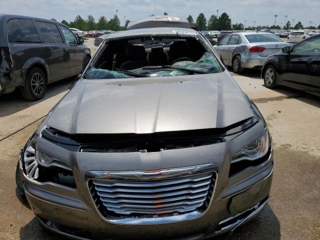 2C3CCAAG4EH157608 - 2014 CHRYSLER 300 SILVER photo 5