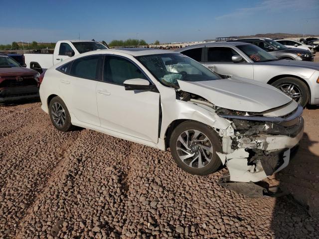 2HGFC2F73JH542113 - 2018 HONDA CIVIC EX თეთრი ფოტო 4