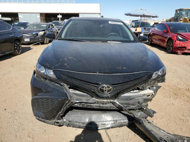 4T1G11AK9NU631729 - 2022 TOYOTA CAMRY SE BLACK photo 5