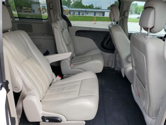 2C4RC1CG0CR227843 - 2012 CHRYSLER TOWN & COU TOURING L WHITE photo 11