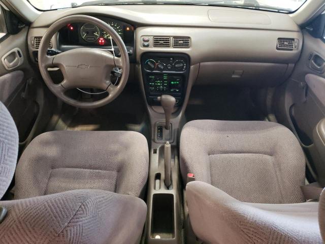 1Y1SK5481XZ439581 - 1999 CHEVROLET GEO PRIZM BASE WHITE photo 8