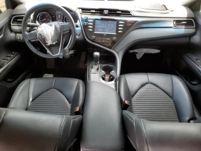 4T1M11AK0LU895759 - 2020 TOYOTA CAMRY SE BLACK photo 8