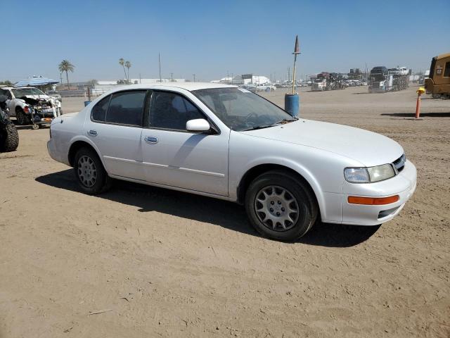 JN1CA21D9VT876405 - 1997 NISSAN MAXIMA GLE WHITE photo 4