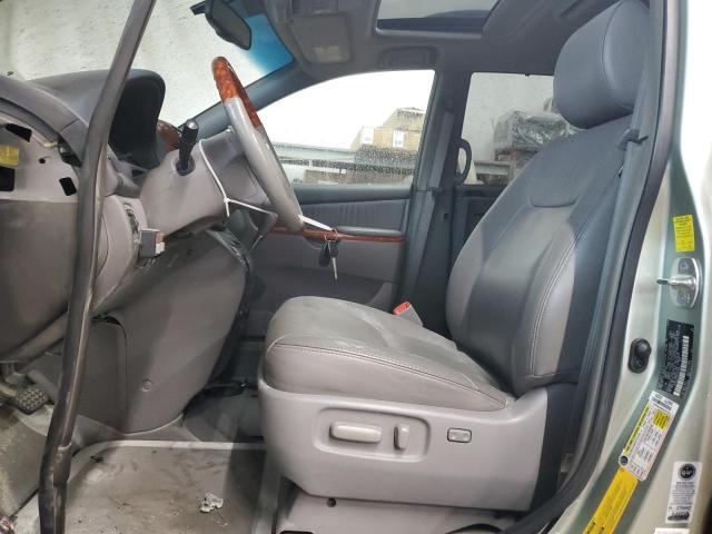 5TDYK4CC9AS339283 - 2010 TOYOTA SIENNA XLE GREEN photo 7