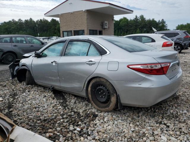 4T1BF1FK6HU280190 - 2017 TOYOTA CAMRY LE SILVER photo 2