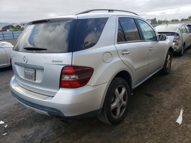 4JGBB86EX8A313918 - 2008 MERCEDES-BENZ ML 350 SILVER photo 3