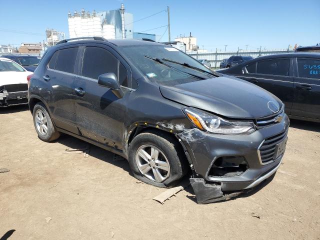 KL7CJLSB1JB693836 - 2018 CHEVROLET TRAX 1LT GRAY photo 4