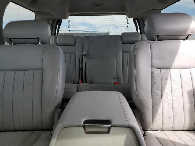 5LMFU28R74LJ17939 - 2004 LINCOLN NAVIGATOR BLACK photo 10