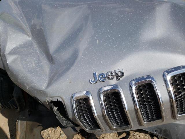 1C4PJMCB8GW333344 - 2016 JEEP CHEROKEE LATITUDE SILVER photo 11