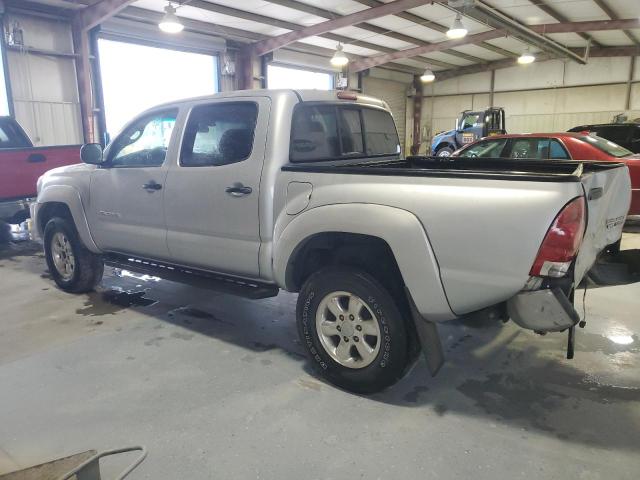 3TMJU62N78M063030 - 2008 TOYOTA TACOMA DOUBLE CAB PRERUNNER SILVER photo 2