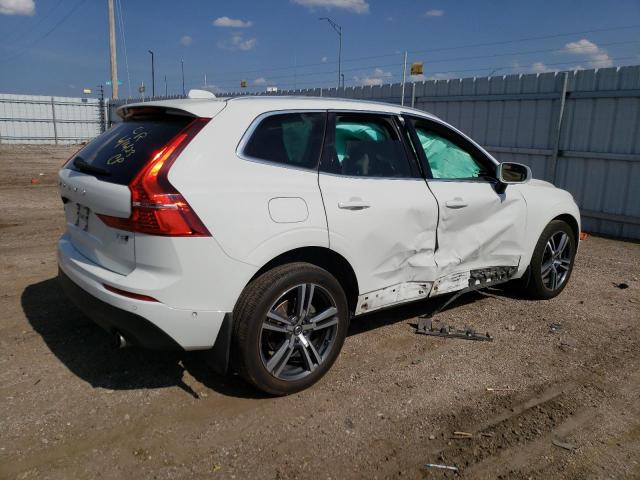 YV4102RK7J1029220 - 2018 VOLVO XC60 T5 MOMENTUM WHITE photo 3