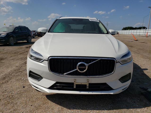 YV4102RK7J1029220 - 2018 VOLVO XC60 T5 MOMENTUM WHITE photo 5