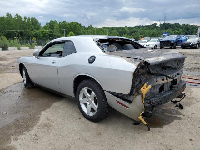 2B3CJ4DV7AH320504 - 2010 DODGE CHALLENGER SE SILVER photo 2