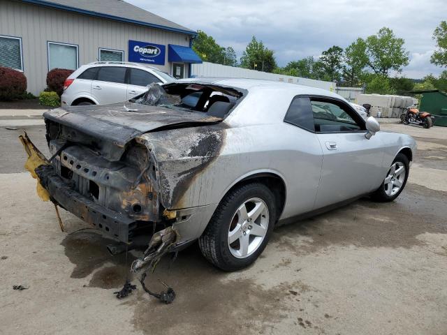 2B3CJ4DV7AH320504 - 2010 DODGE CHALLENGER SE SILVER photo 3