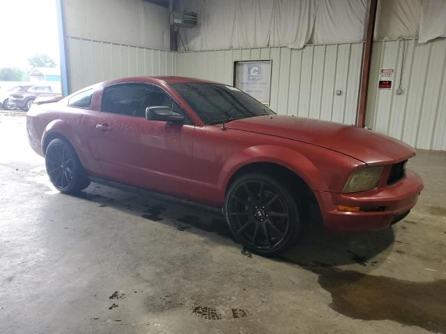 1ZVFT80N155107190 - 2005 FORD MUSTANG RED photo 4