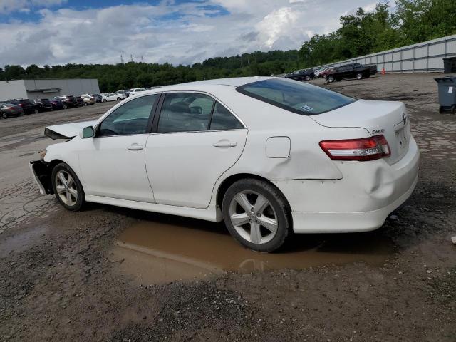 4T1BF3EK1AU504839 - 2010 TOYOTA CAMRY BASE WHITE photo 2