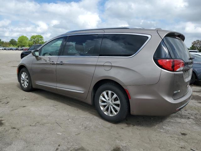 2C4RC1BG8JR127200 - 2018 CHRYSLER PACIFICA TOURING L TAN photo 2
