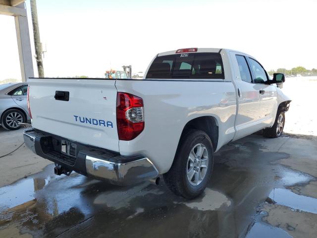 5TFRM5F15KX138006 - 2019 TOYOTA TUNDRA DOUBLE CAB SR/SR5 WHITE photo 3