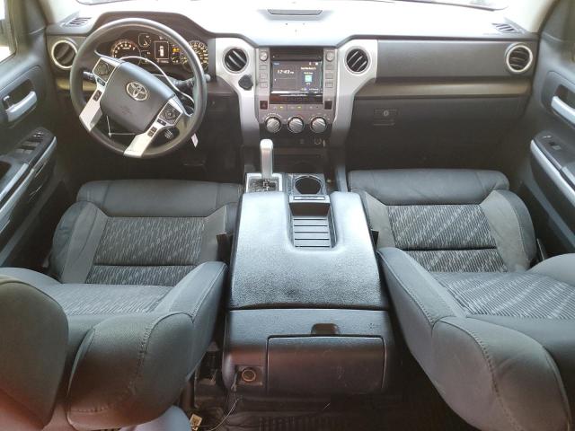 5TFRM5F15KX138006 - 2019 TOYOTA TUNDRA DOUBLE CAB SR/SR5 WHITE photo 8