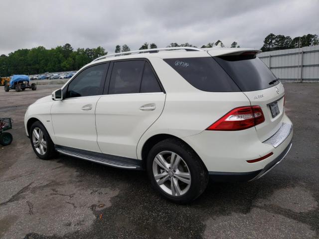 4JGDA5HB8CA073046 - 2012 MERCEDES-BENZ ML 350 4MATIC WHITE photo 2