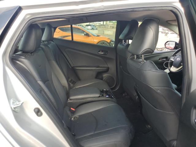 JTDKARFP7H3041217 - 2017 TOYOTA PRIUS PRIM 银色 照片 10