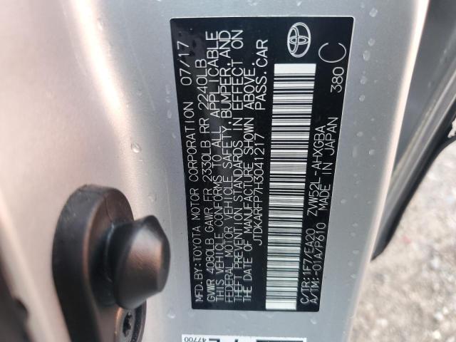 JTDKARFP7H3041217 - 2017 TOYOTA PRIUS PRIM 银色 照片 12