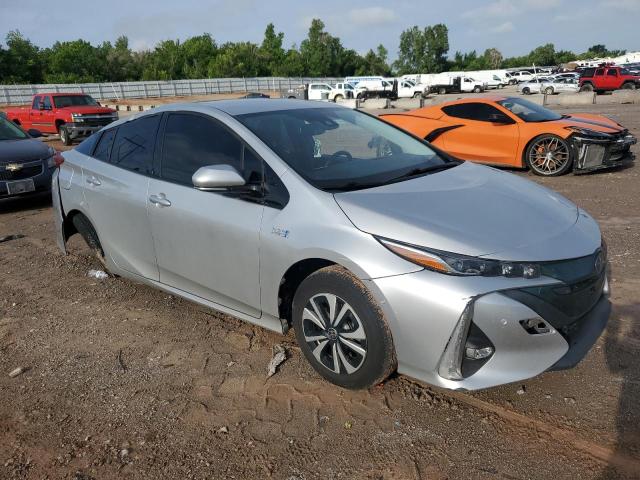 JTDKARFP7H3041217 - 2017 TOYOTA PRIUS PRIM 银色 照片 4