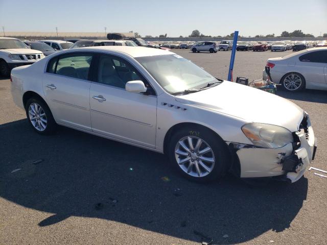 1G4HE57Y88U111246 - 2008 BUICK LUCERNE CXS WHITE photo 4