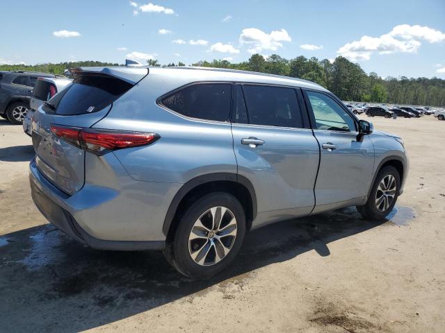 5TDGZRAH3MS080667 - 2021 TOYOTA HIGHLANDER XLE ლურჯი ფოტო 3