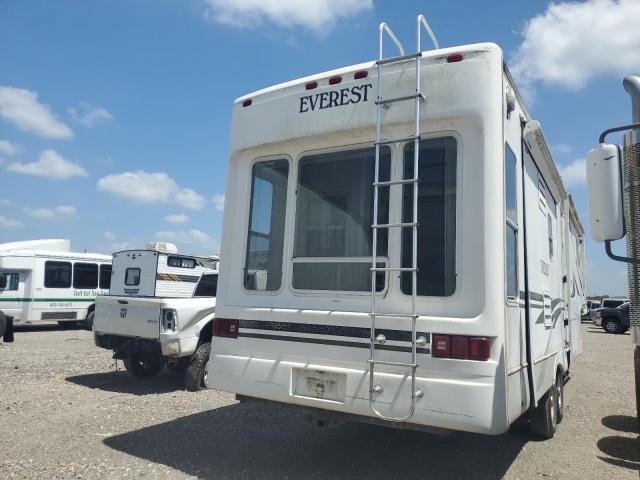 4YDF3232424480269 - 2002 KEYSTONE TRAILER WHITE photo 4